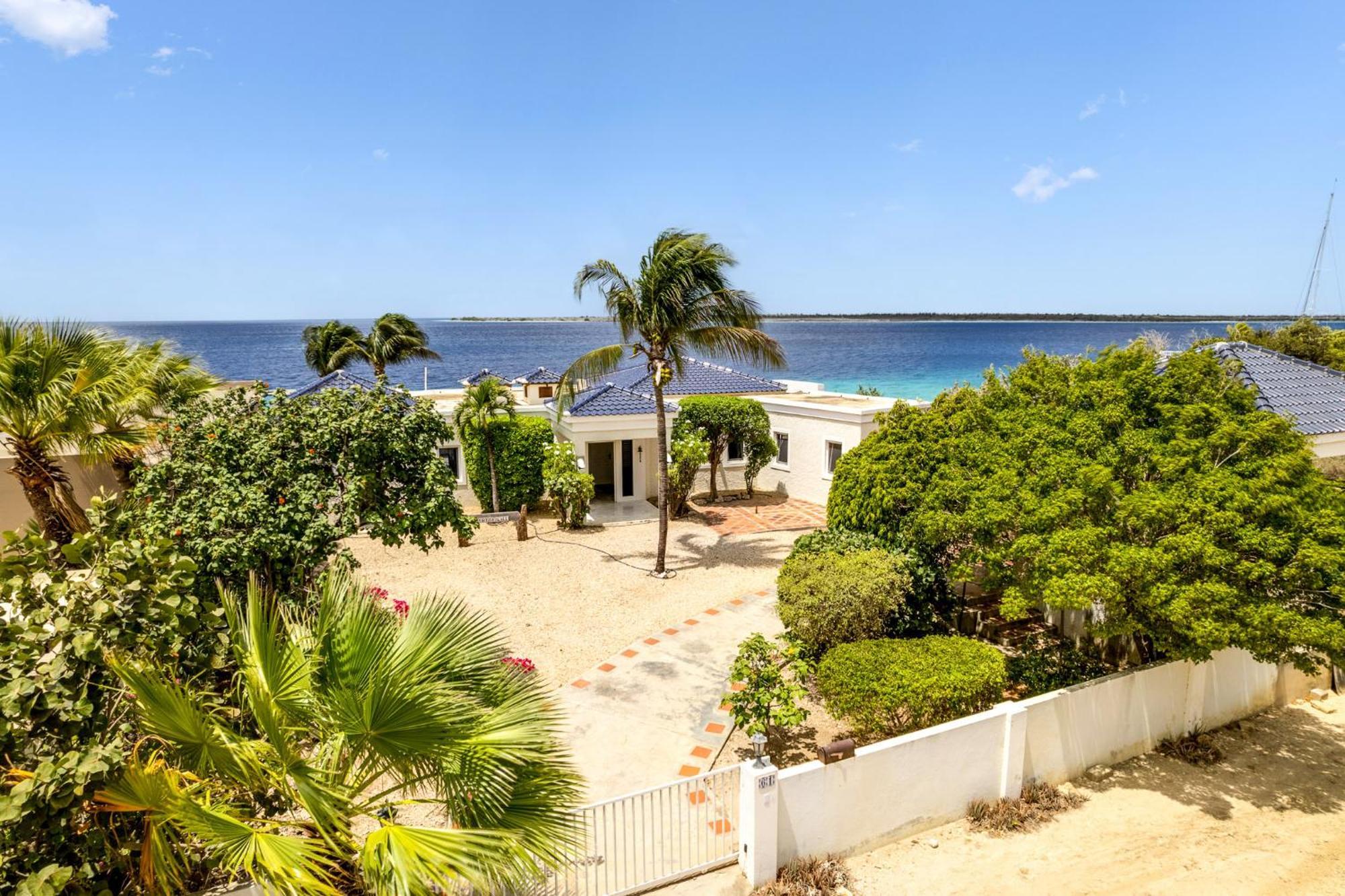 Oceanfront - Villa Port Of Call - Playa Esterno foto